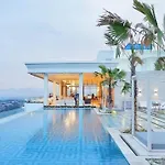 Best Deal Studio Room With Private Jaccuzi At Art Deco Apartment By Travelio